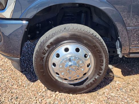 Used 2025 RAM 3500 Longhorn image 9