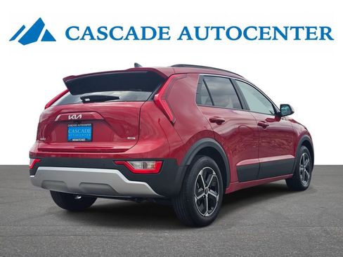 Used 2024 Kia Niro EX FWD image 5