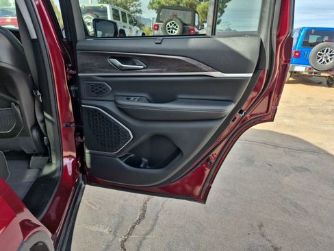 New 2024 Jeep Grand Cherokee Limited 4xe w/ Luxury Tech Group II image 22