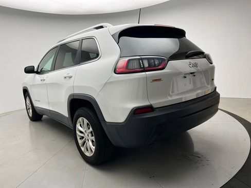 Used 2019 Jeep Cherokee Latitude w/ Popular Appearance Group FWD image 4