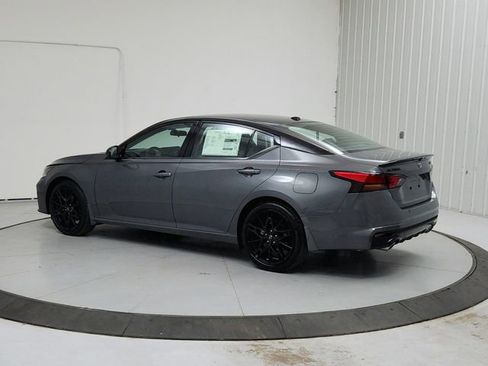New 2026 Nissan Altima 2.5 SR w/ SR Midnight Edition Package FWD image 5
