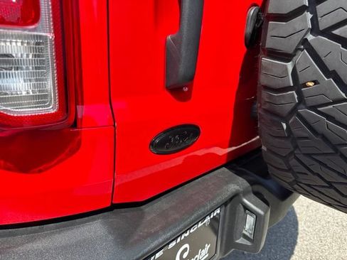 Used 2023 Ford Bronco 4-Door AWD/4WD image 13