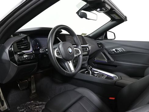 Certified 2024 BMW Z4 sDrive30i w/ Premium Package image 4
