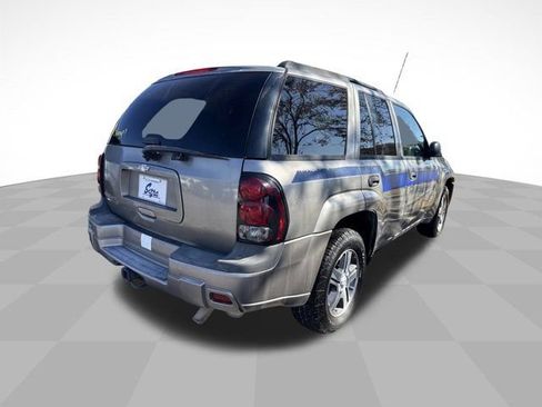 Used 2007 Chevrolet TrailBlazer LS w/ Skid Plate Package AWD/4WD image 6