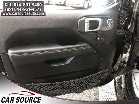 Used 2020 Jeep Wrangler Unlimited Sahara w/ Cold Weather Group image 15