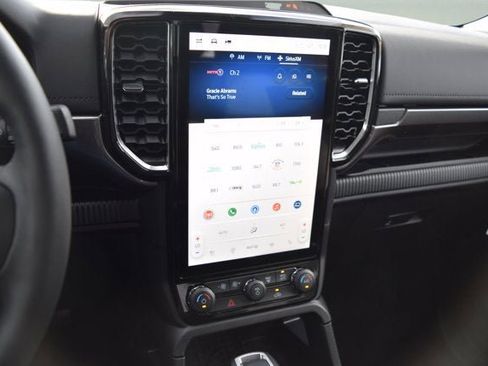 New 2025 Ford Ranger Lariat w/ Black Appearance Package image 9