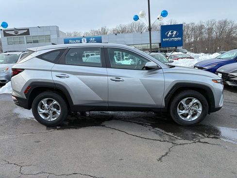 Used 2023 Hyundai Tucson SE image 8