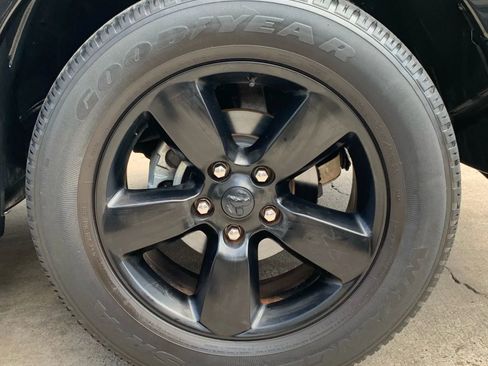 Used 2018 RAM 1500 Lone Star image 29