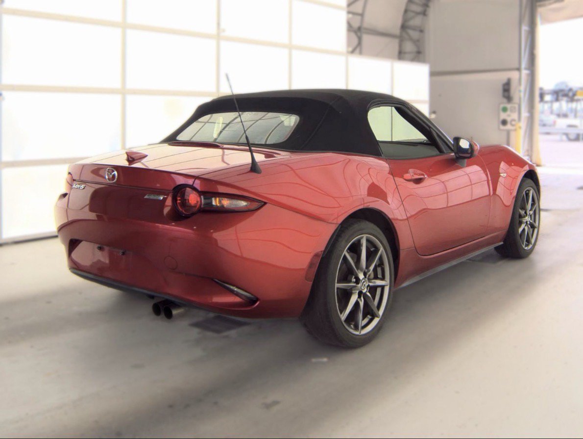 Used 2016 MAZDA MX-5 Miata Grand Touring RWD image 5