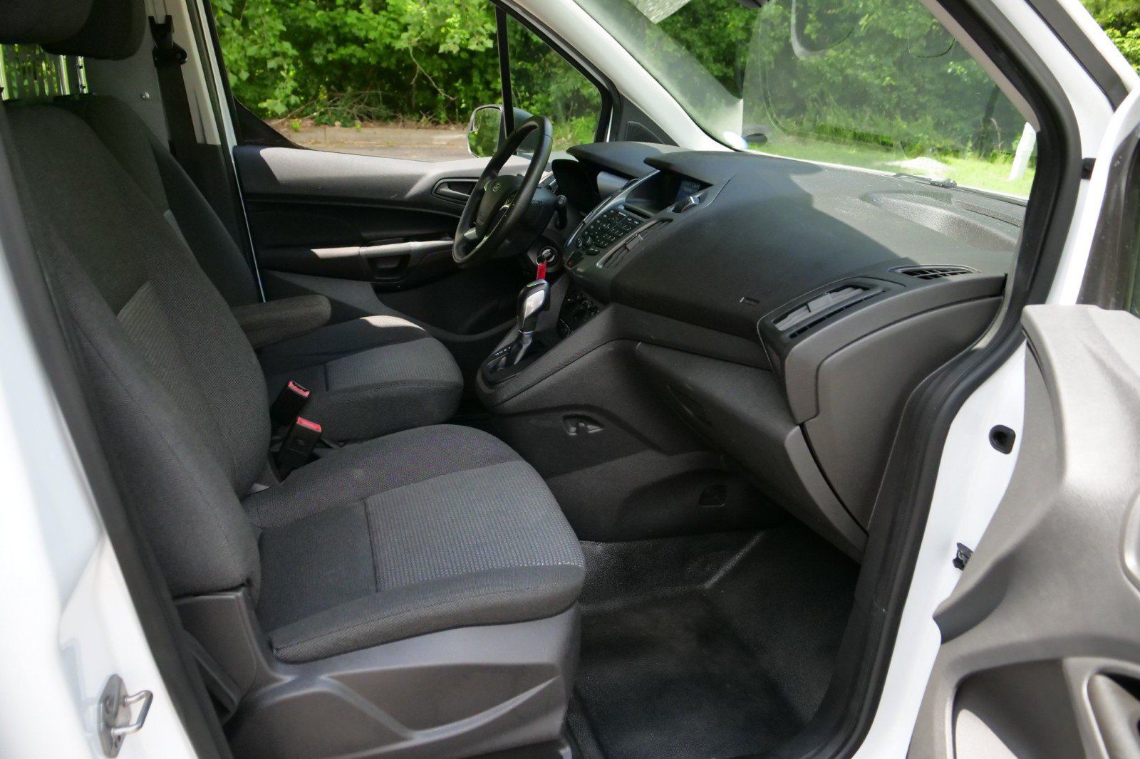 Used 2015 Ford Transit Connect XL FWD image 31