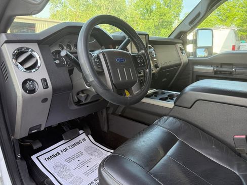 Used 2013 Ford F250 Lariat w/ Chrome Pkg AWD/4WD image 11