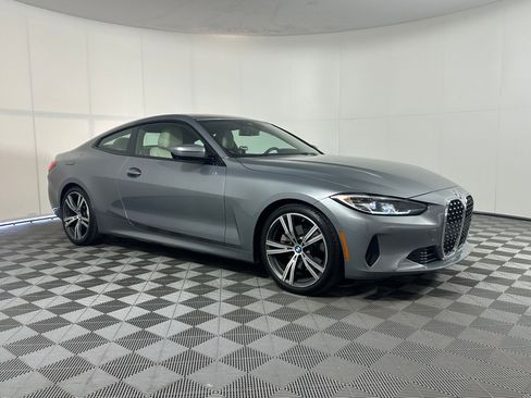 Used 2023 BMW 430i Coupe w/ Premium Package image 6