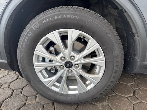 Certified 2023 Ford Escape Active AWD/4WD image 12
