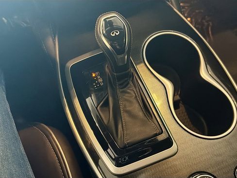 Used 2017 INFINITI QX60 Luxe w/ Premium Plus Package image 25