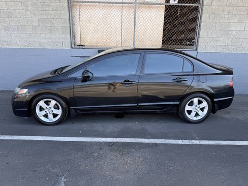 Used 2011 Honda Civic LX-S image 3