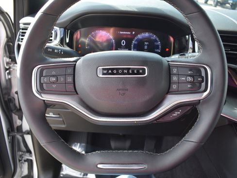 Used 2024 Jeep Wagoneer Series II w/ Convenience Group I image 13