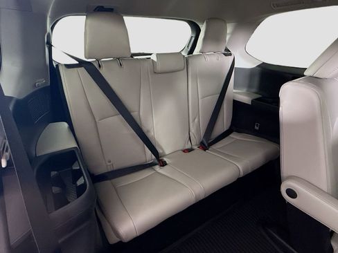 Certified 2026 Toyota Grand Highlander FWD image 18