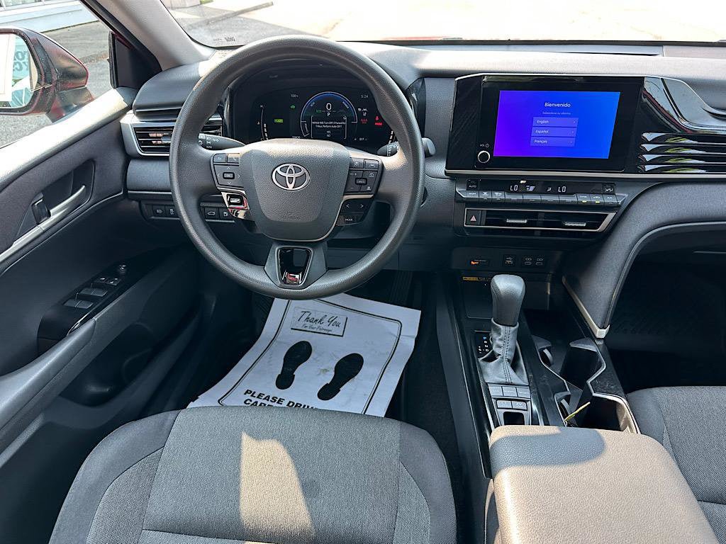 Used 2025 Toyota Camry LE FWD image 19