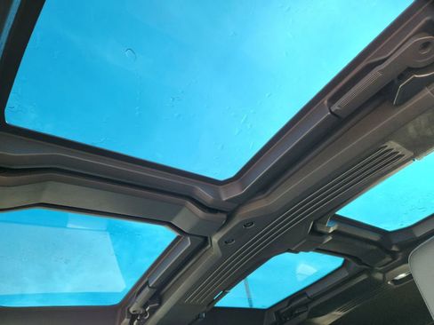 New 2024 GMC Hummer EV 2X w/ Extreme Off-Road Package image 17