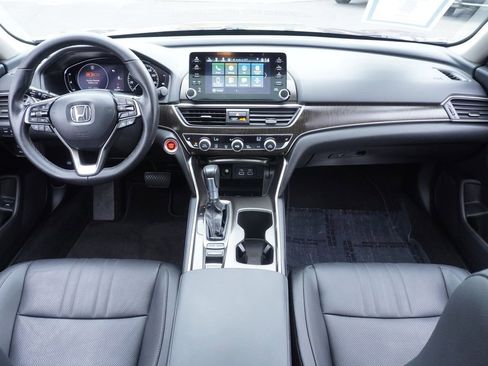 Used 2022 Honda Accord EX-L image 11