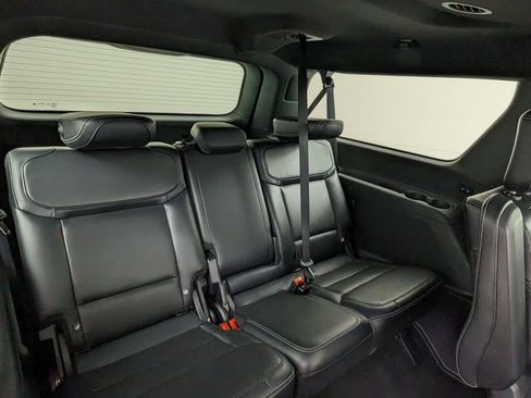 Certified 2025 Ford Expedition Max Platinum w/ Stealth Appearance Package AWD/4WD image 40