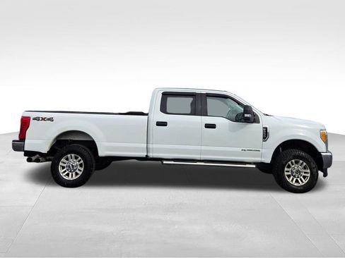 Used 2017 Ford F250 XLT image 7