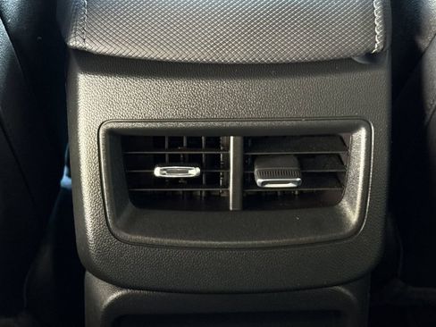 Used 2026 Chevrolet Equinox EV LT FWD image 20