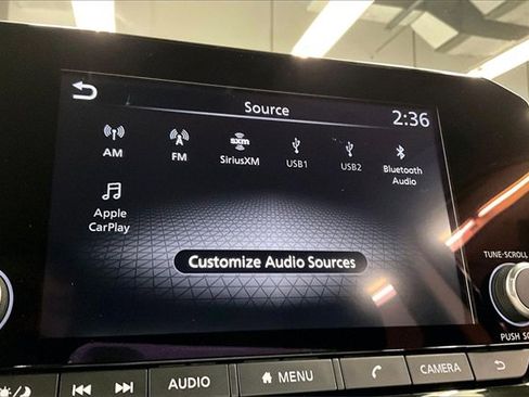 Used 2024 Nissan Pathfinder SV image 33