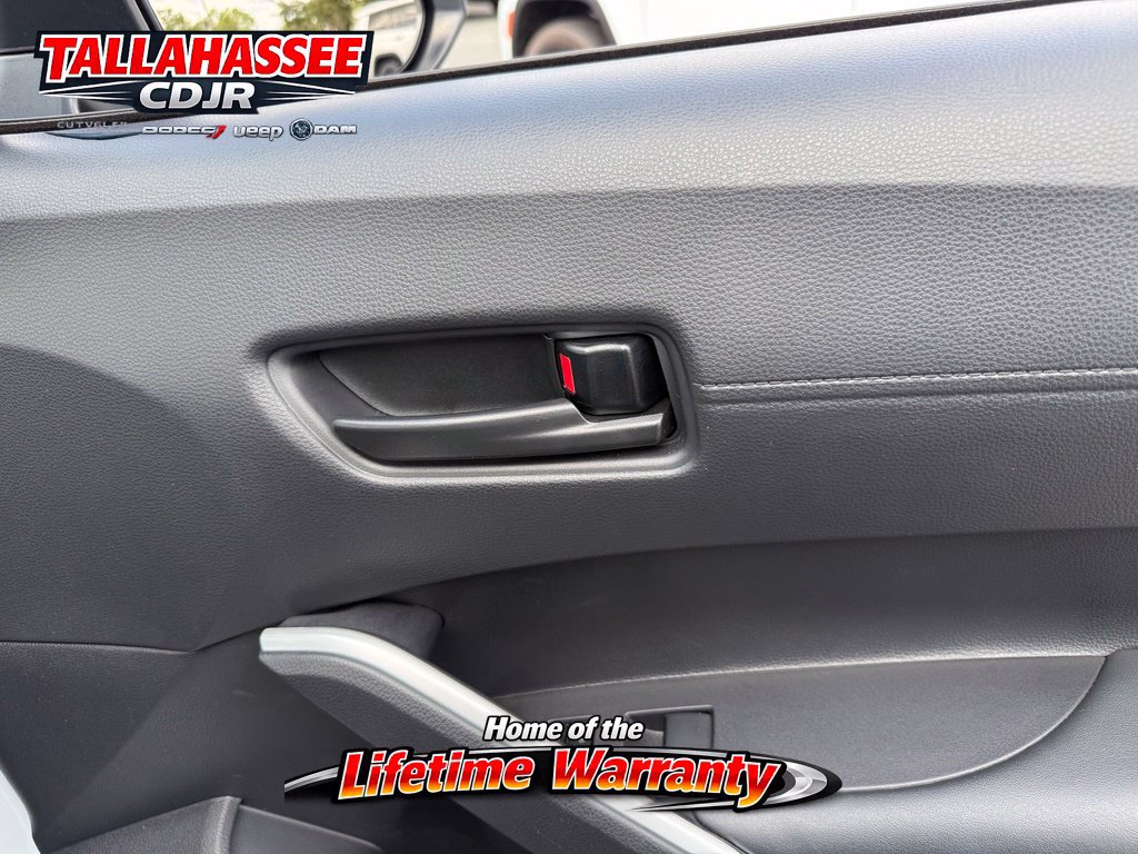 Used 2024 Toyota Corolla Cross LE FWD image 40