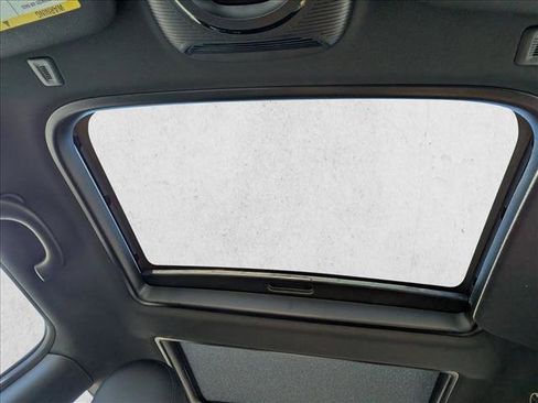 Used 2023 MINI Cooper SE FWD image 15