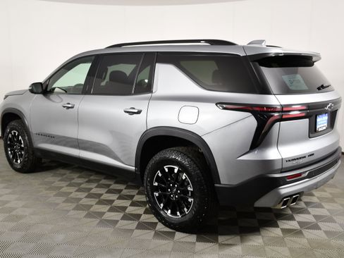 Used 2025 Chevrolet Traverse Z71 AWD/4WD image 8