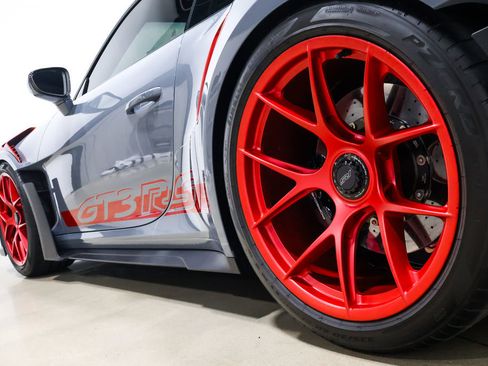 Used 2025 Porsche 911 GT3 RS w/ Weissach Package RWD image 19