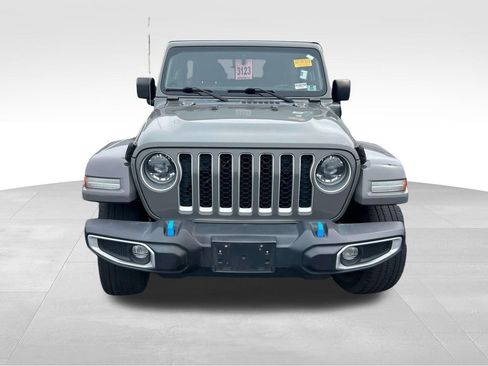Used 2023 Jeep Wrangler Unlimited Sahara AWD/4WD image 5