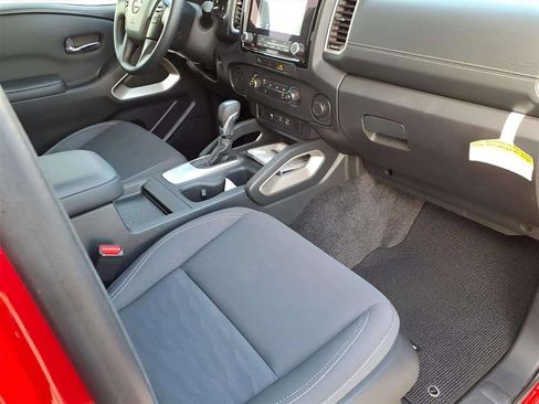 Used 2023 Nissan Frontier SV w/ Technology Package image 16