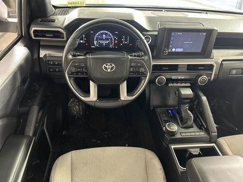 Used 2025 Toyota 4Runner SR5 image 21