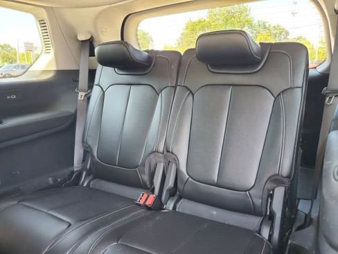 Used 2023 Jeep Grand Cherokee L Limited image 8