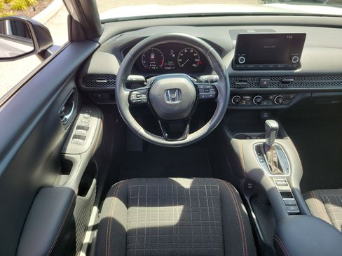 Used 2024 Honda HR-V Sport image 16