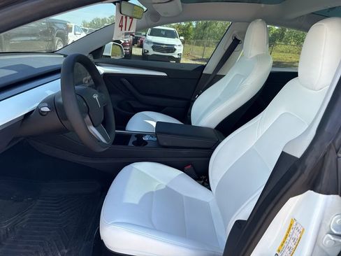 Used 2023 Tesla Model 3 Standard Range RWD image 4