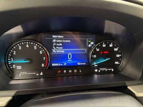 Used 2024 Ford Explorer XLT w/ Equipment Group 202A AWD/4WD image 20