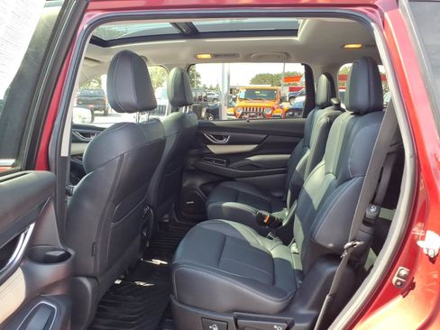Used 2022 Subaru Ascent Limited w/ Technology Package AWD/4WD image 11