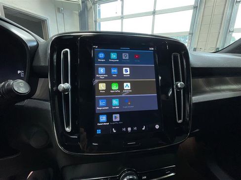 Used 2023 Volvo XC40 Recharge Plus AWD/4WD image 14