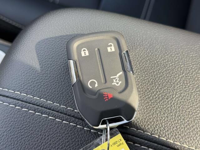 Used 2024 GMC Terrain Denali w/ Denali Premium Package AWD/4WD image 36