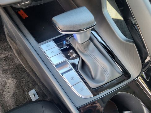 Used 2026 Hyundai Elantra Blue image 25