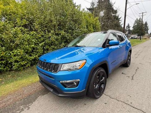 Used 2021 Jeep Compass Latitude w/ Sun and Sound Group FWD image 5
