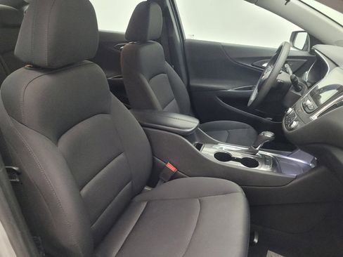 Used 2019 Chevrolet Malibu LT FWD image 21