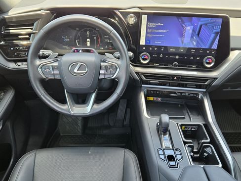 Certified 2025 Lexus TX 350 AWD w/ Technology Package image 23