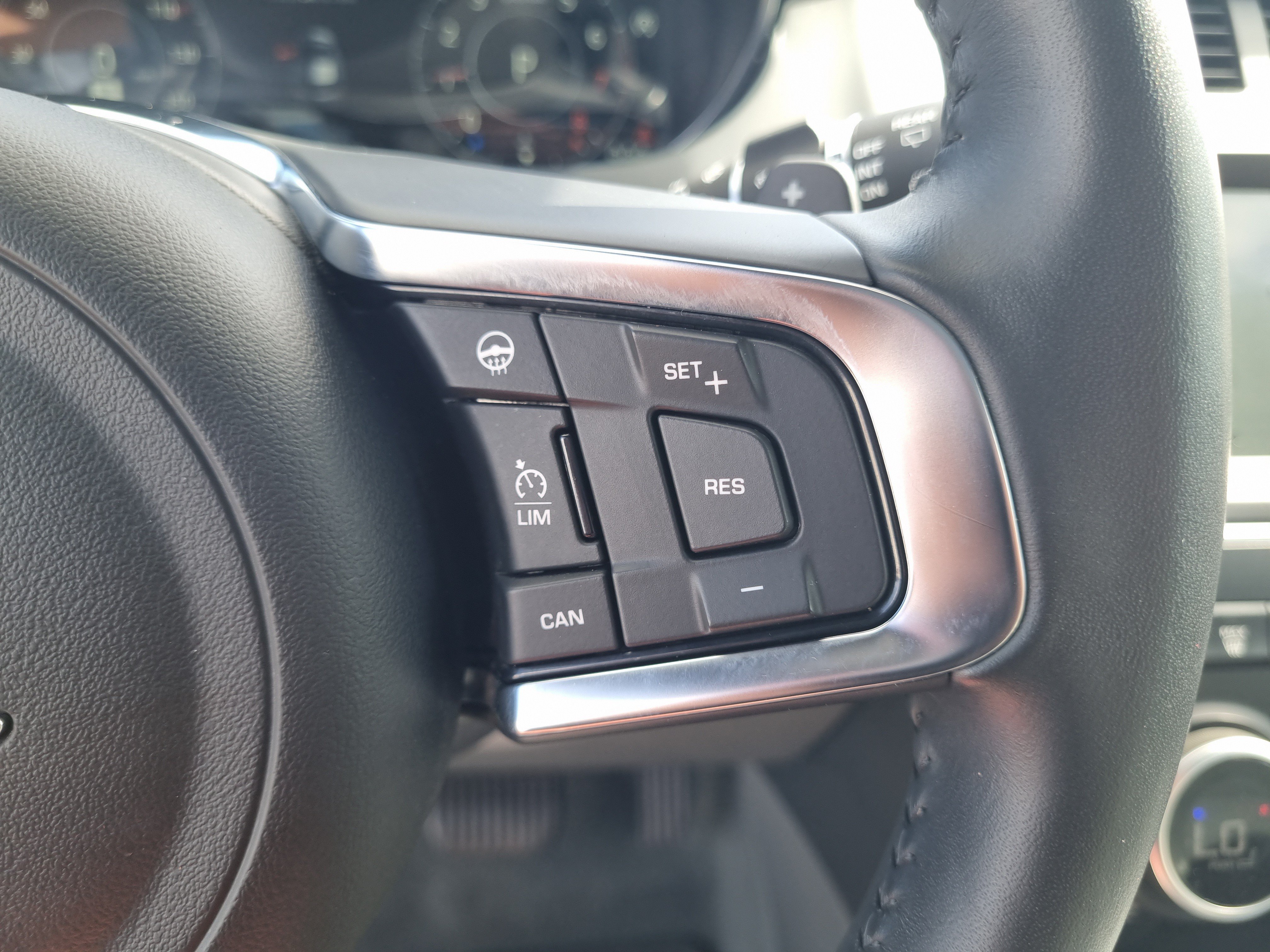 Used 2020 Jaguar E-PACE SE AWD/4WD image 28