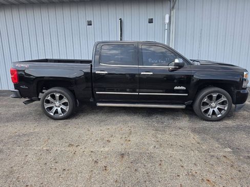 Used 2017 Chevrolet Silverado 1500 High Country AWD/4WD image 4