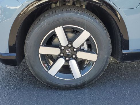 New 2026 Honda Prologue Touring image 3