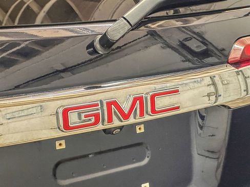 Used 2021 GMC Acadia SLT w/ Trailering Package AWD/4WD image 17